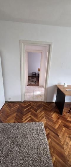 Apartament cu 2 camere semidecomandat în Tipografilor