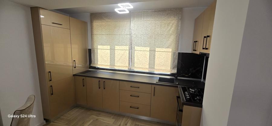 Apartament cu 3 camere în Ultracentral