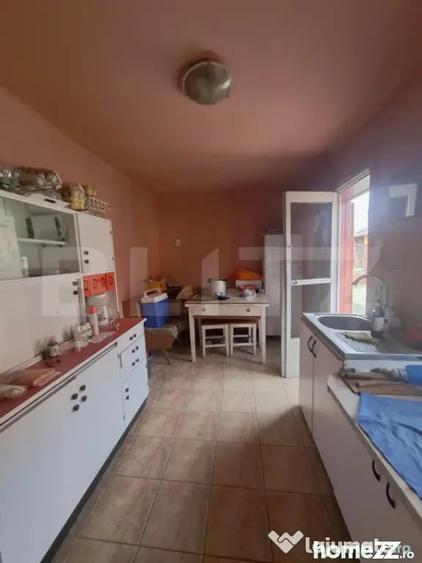 Casă cu 4 camere cu Teren 1210 Mp în Stupini