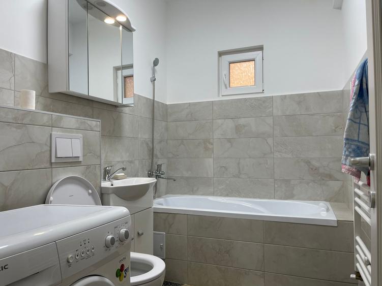 Apartament 3 camere, etaj 1, zona Sud - 14
