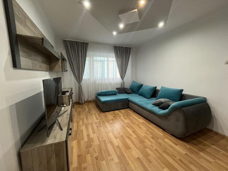 Apartament cu 2 camere decomandat în Obor