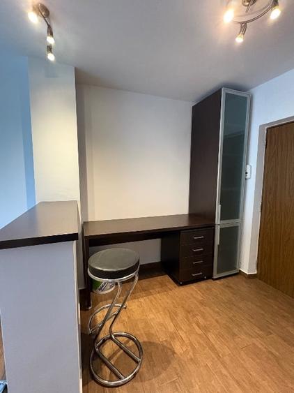 Apartament cu 2 camere semidecomandat, mobilat în Drumul Taberei