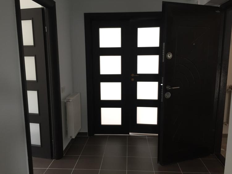 Apartament cu 2 camere decomandat în Haliu