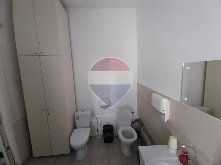 Casă individuală cu 4 camere cu Teren 1302 Mp în Ultracentral
