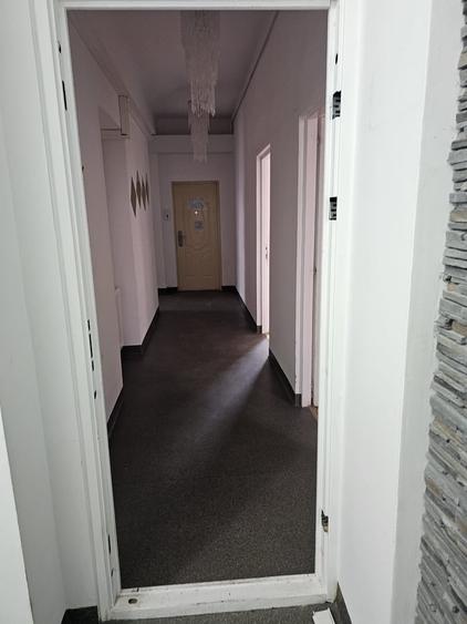 Casă cu 27 camere cu Teren 573 Mp în Basarab