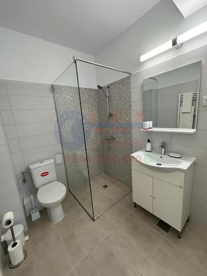 Apartament cu 2 camere decomandat, mobilat în E3