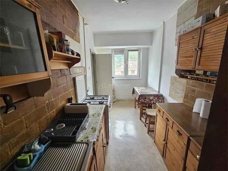 Apartament cu 3 camere decomandat în Ultracentral