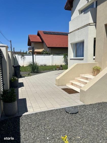 Casă cu 4 camere în Central