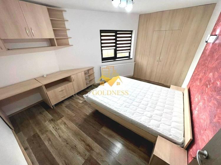 Apartament cu 3 camere semidecomandat în Bună Ziua
