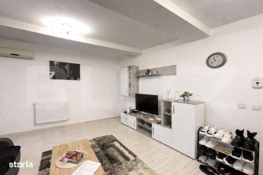 Apartament cu 2 camere, mobilat în Central — fotografia 1