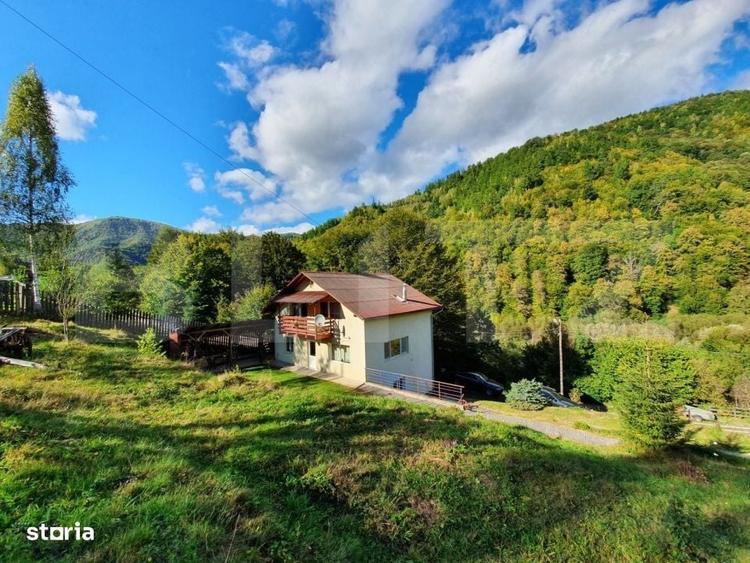EXCLUSIVITATE! Cabana de vanzare in Valea Ierii la doar o ora de C - 16