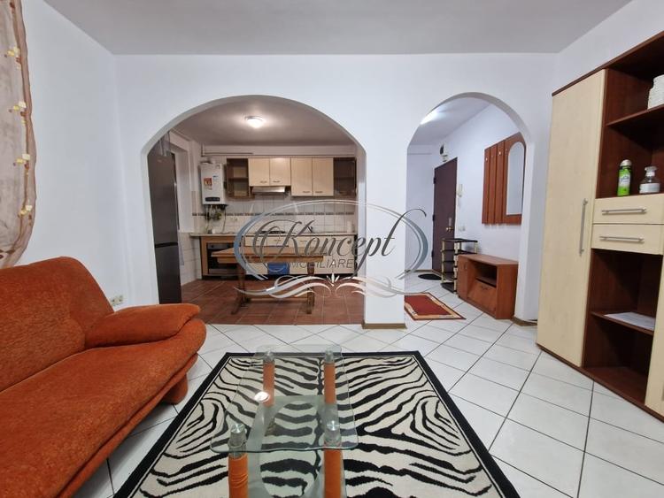 Apartament cu 2 camere semidecomandat, mobilat în Gheorgheni