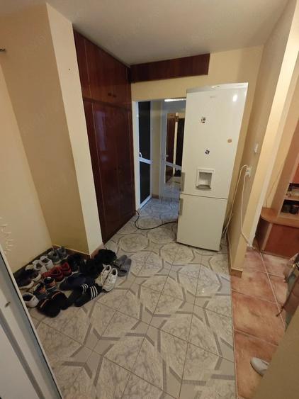 Apartament cu 2 camere decomandat în Pelican