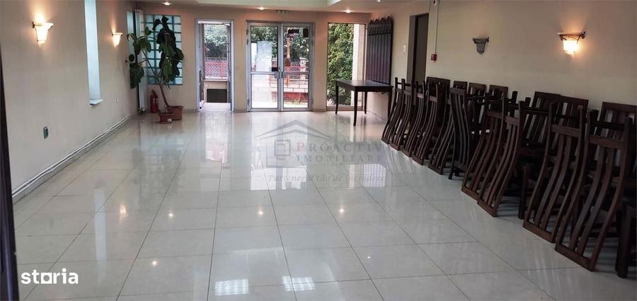 Spațiu comercial, de 1,181 mp, în Roșu