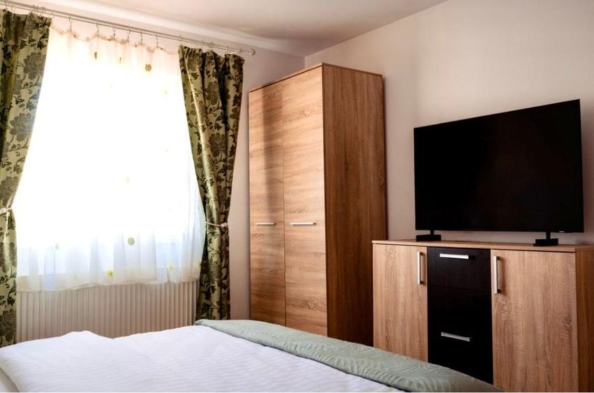 Apartament cu 2 camere semidecomandat în Giroc