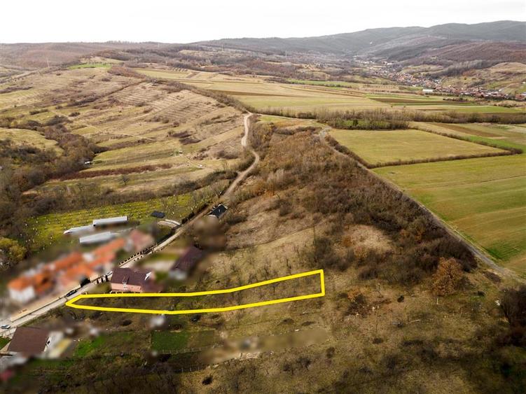 Teren intravilan de 2291 mp, în Nord-Vest