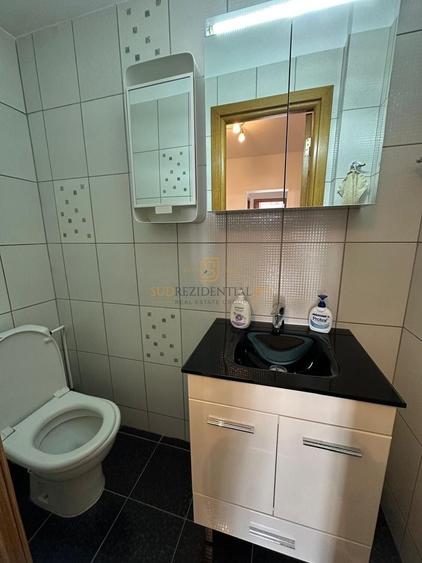 Apartament cu 3 camere decomandat, mobilat în Kiseleff