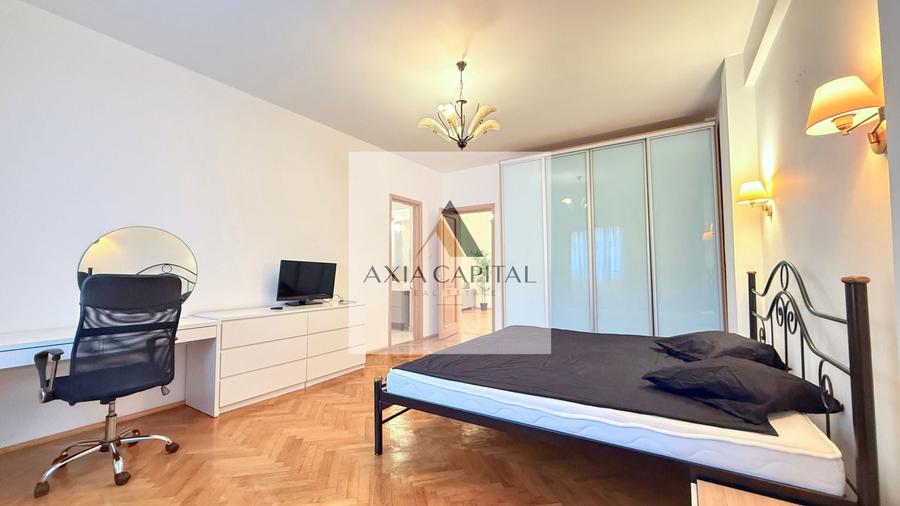 Apartament cu 3 camere decomandat, mobilat în Magheru
