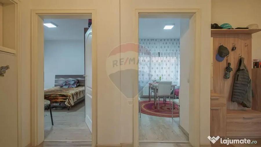 Apartament cu 3 camere decomandat în Sânpetru