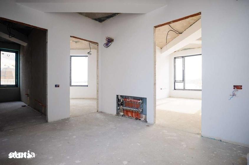 Casă cu 5 camere cu Teren 220 Mp în Palazu Mare