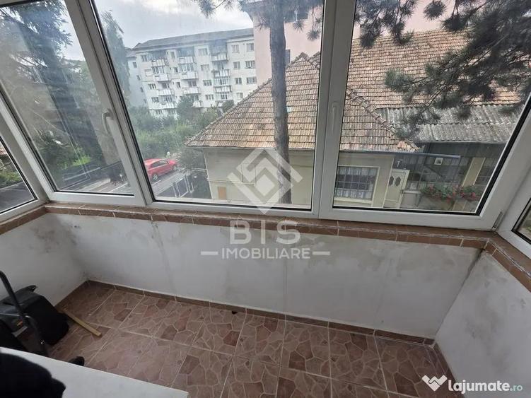 Apartament cu 3 camere decomandat în Ștefan cel Mare