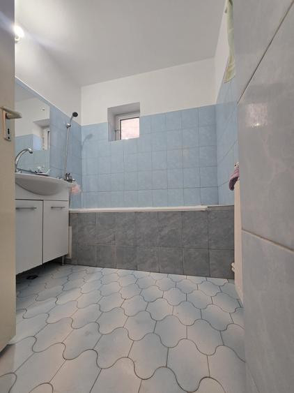 Apartament cu 3 camere decomandat în Vidin-Progresul