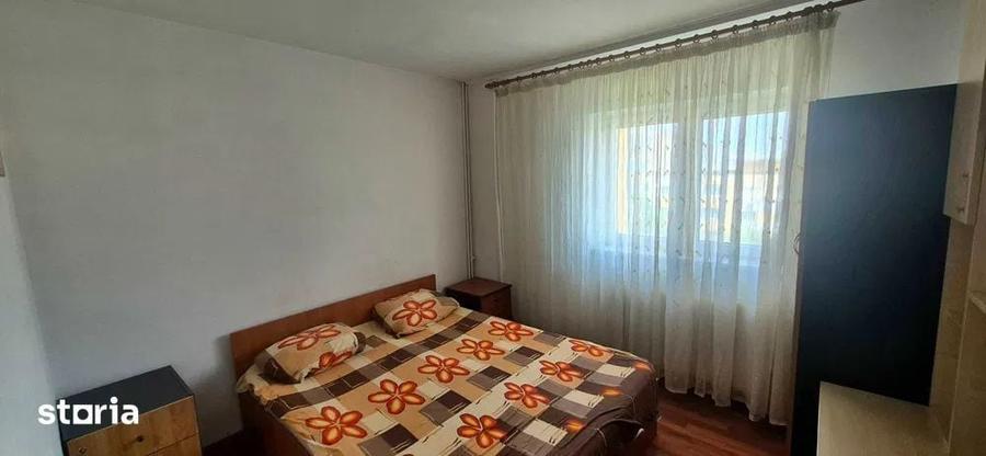 Apartament cu 3 camere în Rahova
