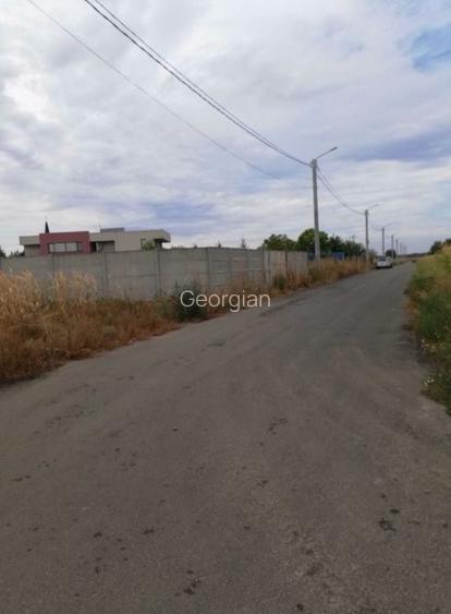 Teren de 2242 mp, în 1 Decembrie
