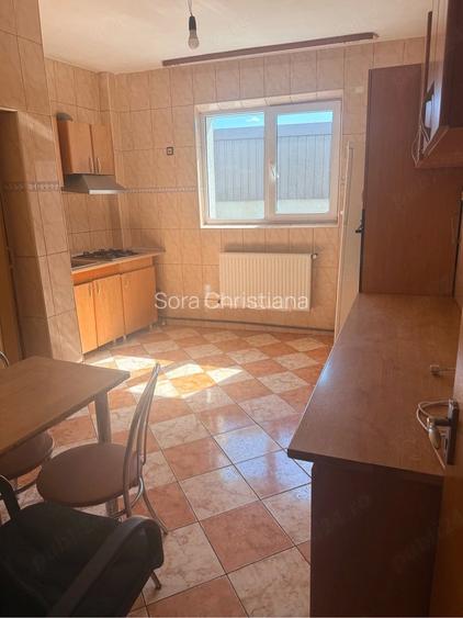 PROPRIETAR Inchiriez Vila P+2E + Terasa (IDEAL Birouri Firma)