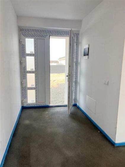 Casă cu 4 camere cu Teren 500 Mp în Sântandrei