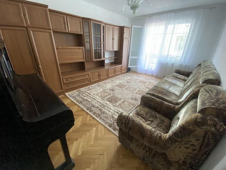 Apartament cu 2 camere decomandat în Unirii