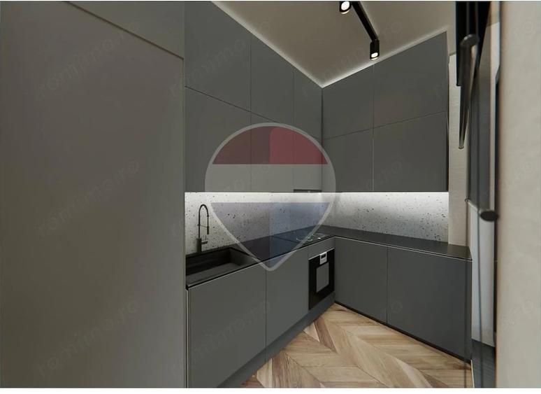 Casă cu 10 camere cu Teren 65 Mp în Central