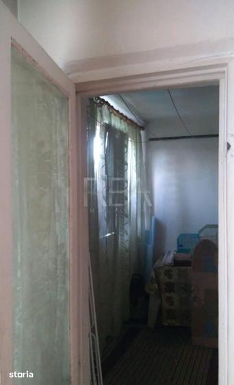 Apartament cu 2 camere decomandat în Berceni