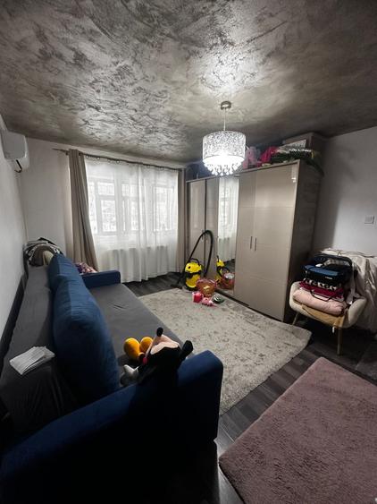 Apartament cu 2 camere semidecomandat, mobilat în Alexandru cel Bun