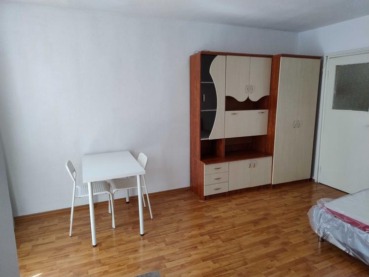 PF inchiriez garsoniera langa Big/Toskana - 5