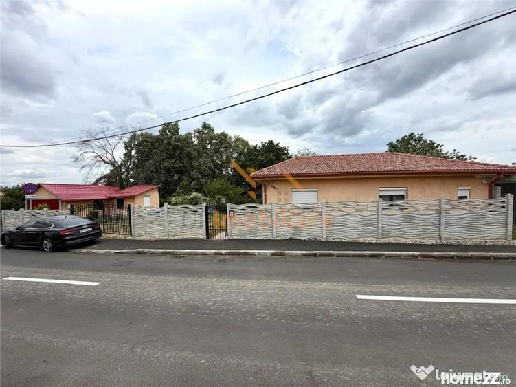 Casă cu 3 camere cu Teren 550 Mp în Central