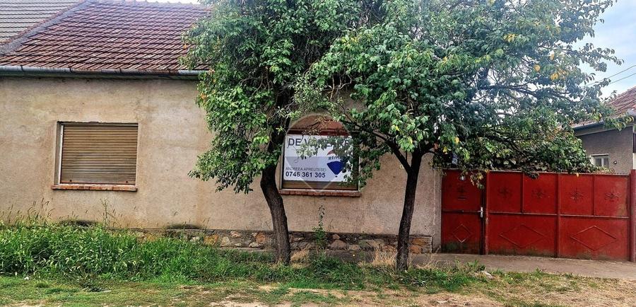 Casă cu 3 camere cu Teren 750 Mp în Central
