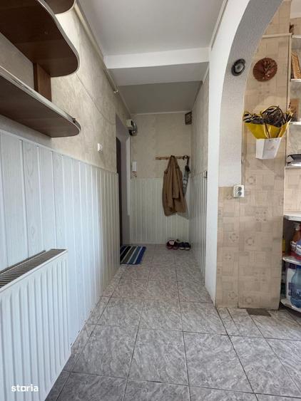 Apartament cu 2 camere semidecomandat în Onești