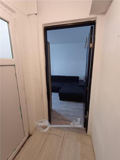 Apartament cu 2 camere semidecomandat, mobilat în Primăverii