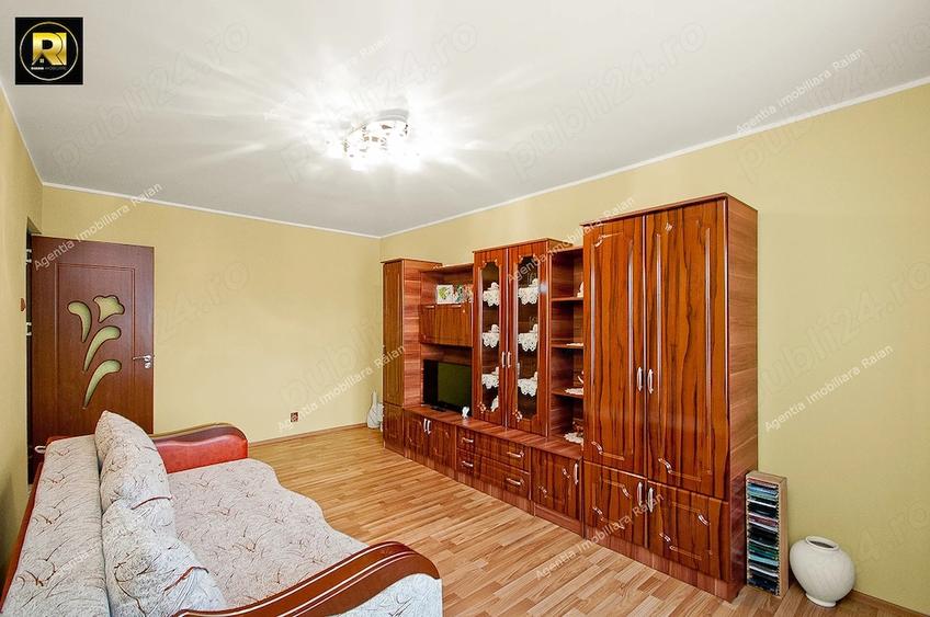 Apartament cu 2 camere decomandat în Micro 17