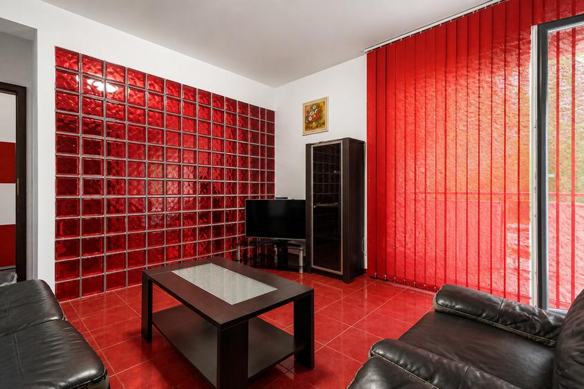 Apartament cu 2 camere decomandat în Giroc