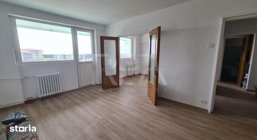 Apartament cu 3 camere decomandat în Drumul Taberei