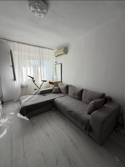 Apartament cu 2 camere decomandat în Berceni