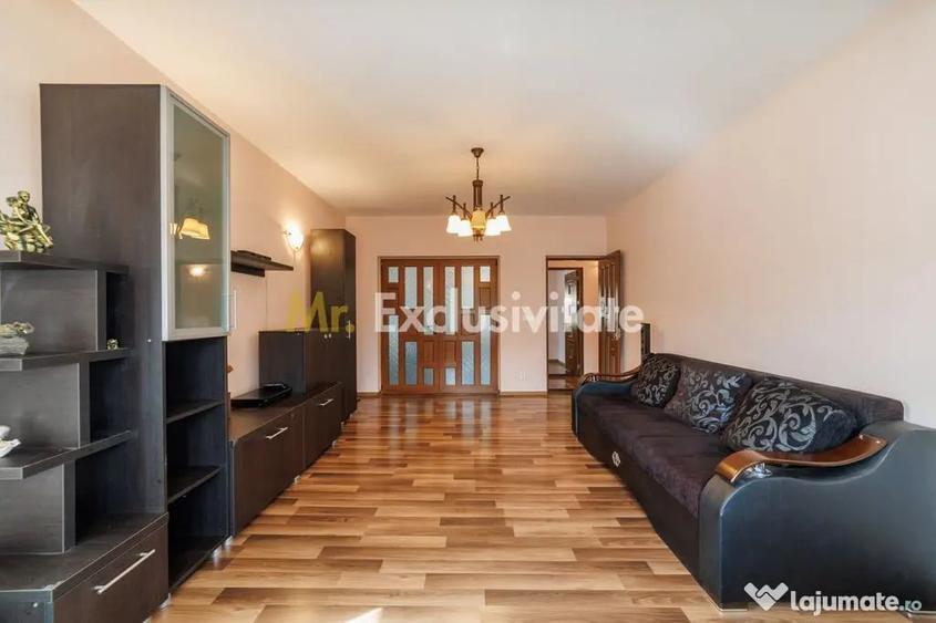 Casă cu 5 camere cu Teren 600 Mp în Priboieni