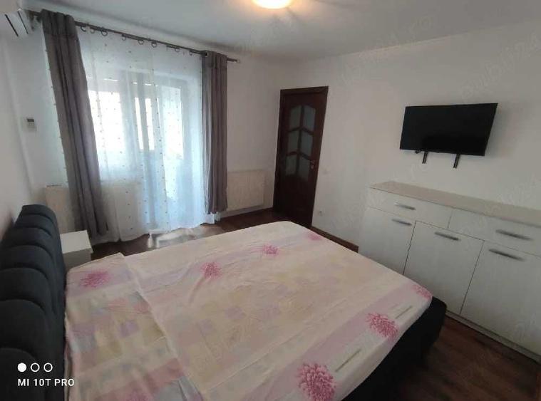Apartament cu 3 camere decomandat, mobilat în Găvana