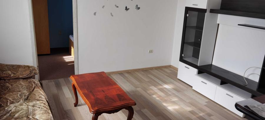 Apartament cu 2 camere semidecomandat în Exterior Vest