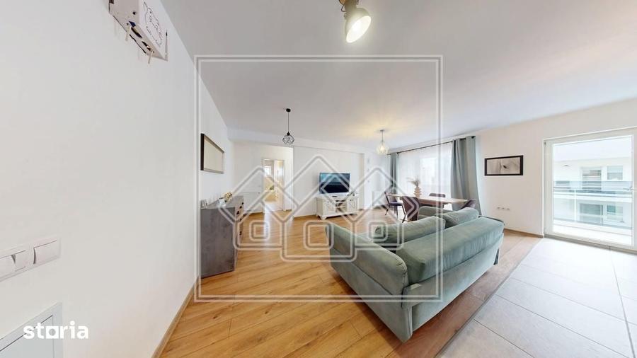 Apartament modern, cu 3 camere, balcon mare, loc de parcare inclus - C - 12