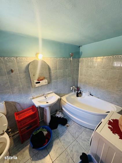 Casă cu Teren 312 Mp în Ion Creangă