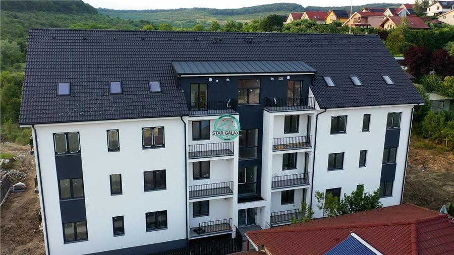 Apartament cu 2 camere decomandat în Livezeni