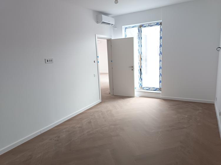 Apartament cu 2 camere decomandat în Băneasa